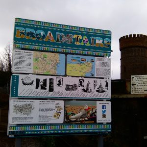 Broadstairs station welcome information sigh